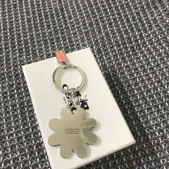 Enamel Signature Logo Flower Charm Keychain - Picture 2 of 3